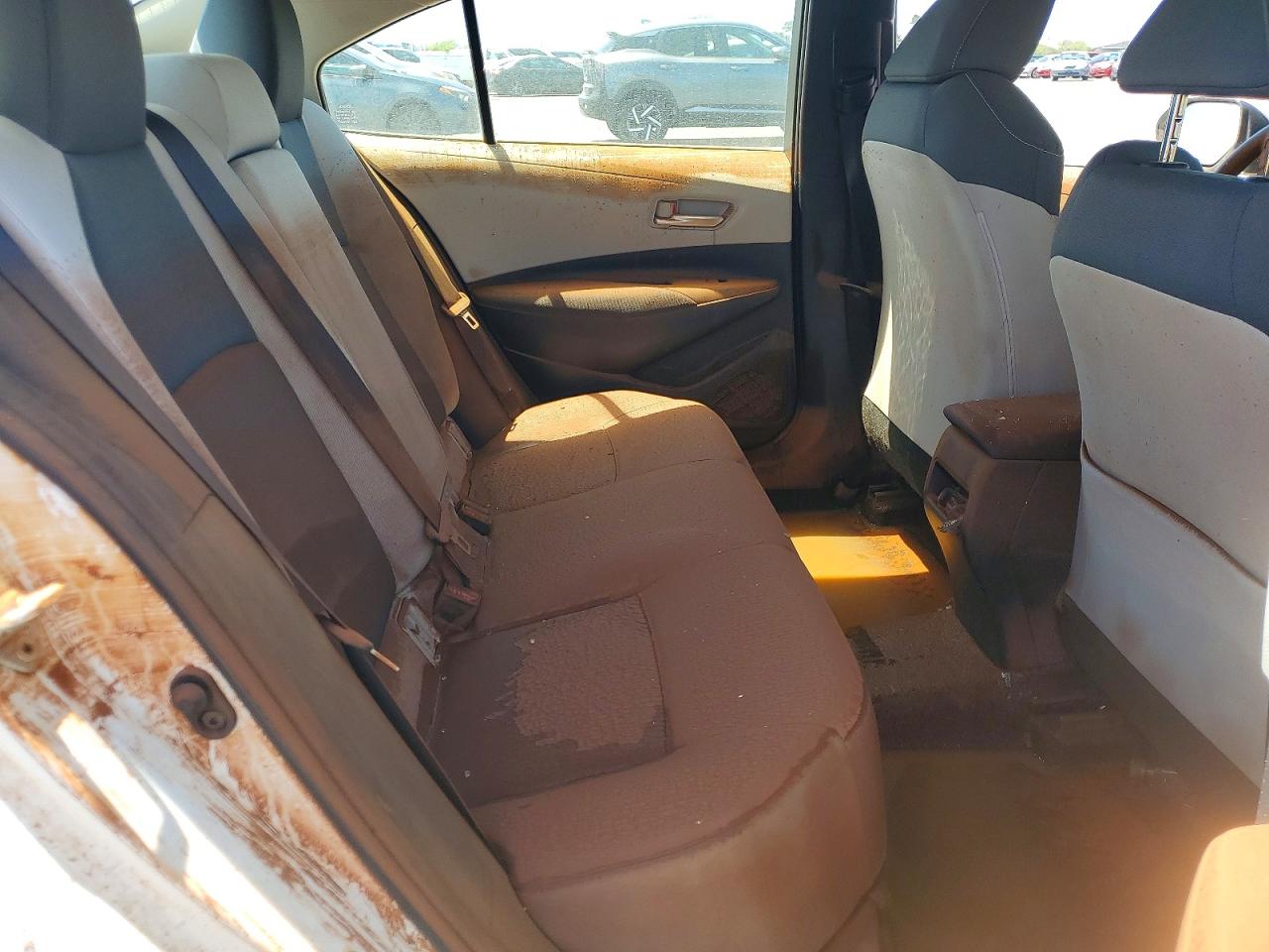 2021 TOYOTA COROLLA LE photo 10