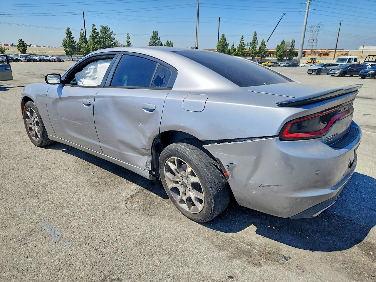 2015 DODGE CHARGER SE photo 3