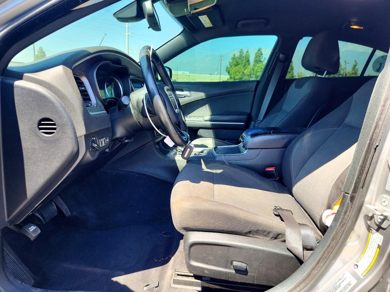 2015 DODGE CHARGER SE photo 13