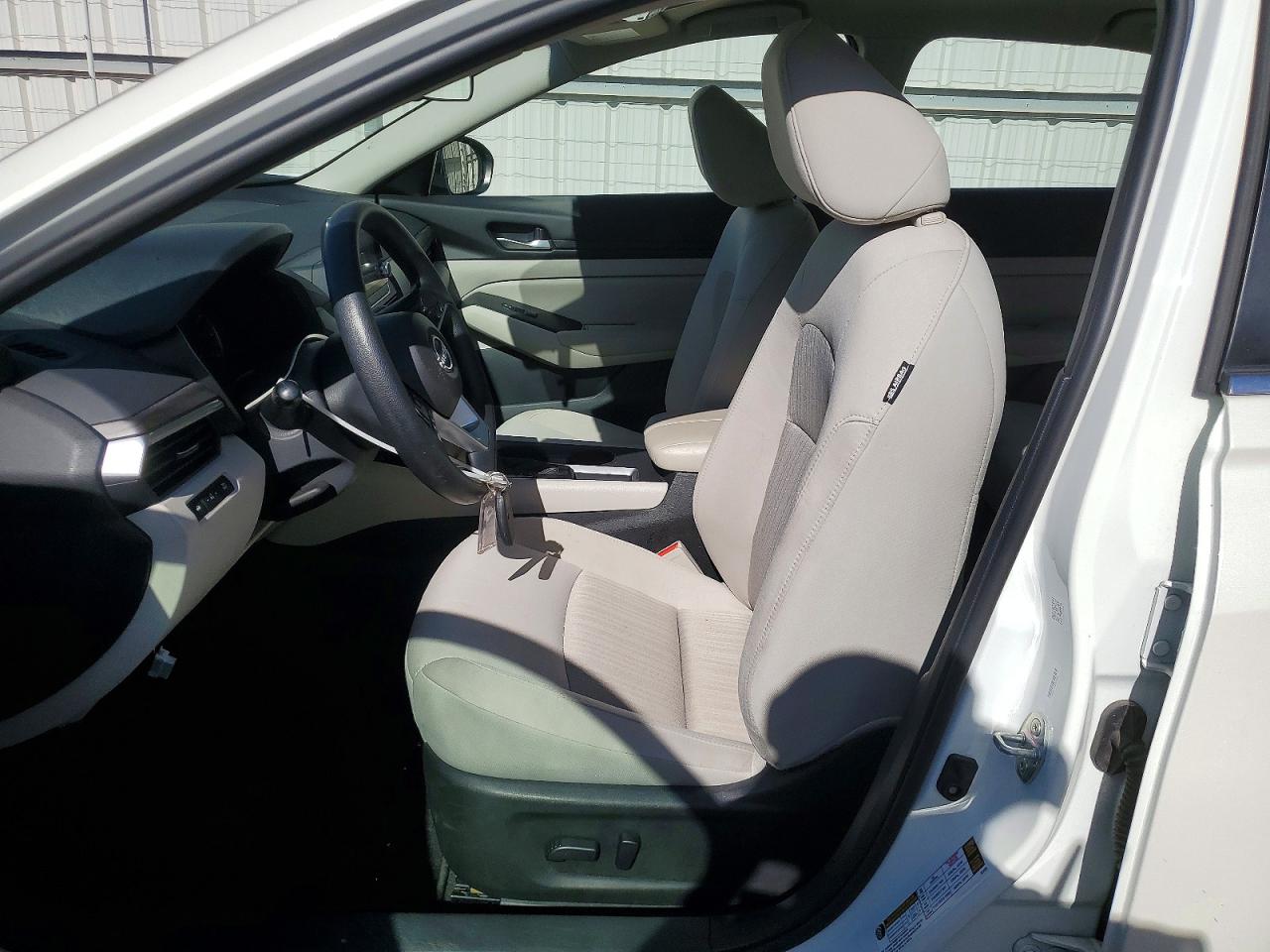 2025 NISSAN ALTIMA 2.5 SV photo 7