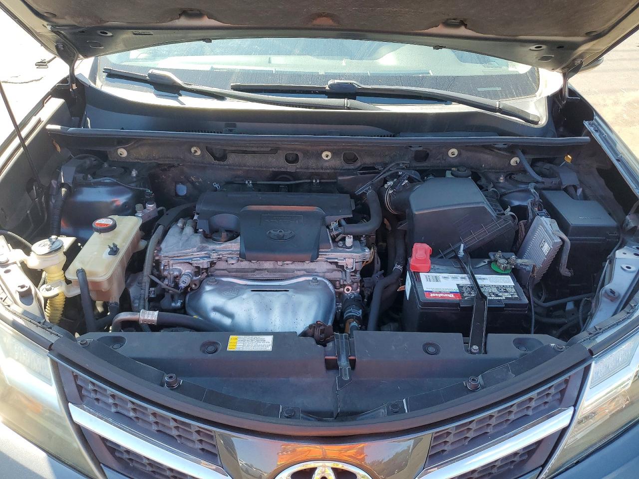 2015 TOYOTA RAV4 XLE photo 23