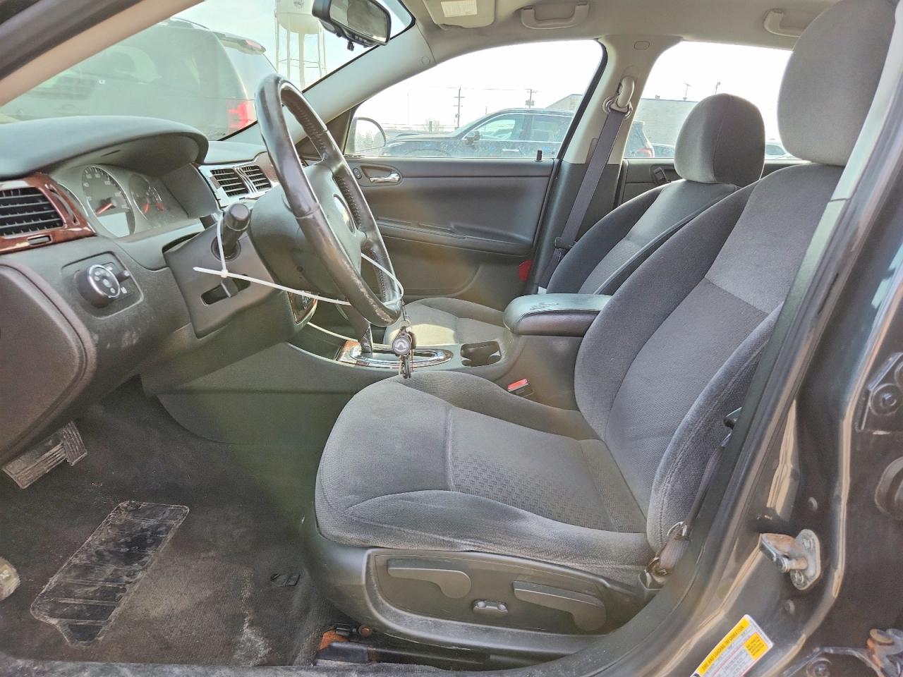 2011 CHEVROLET IMPALA LT photo 19