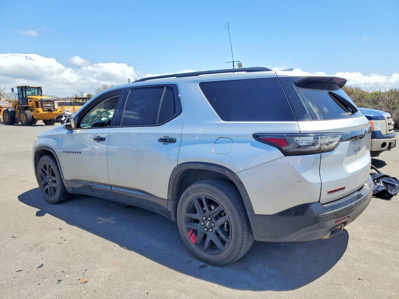 2019 CHEVROLET TRAVERSE PREMIER photo 3