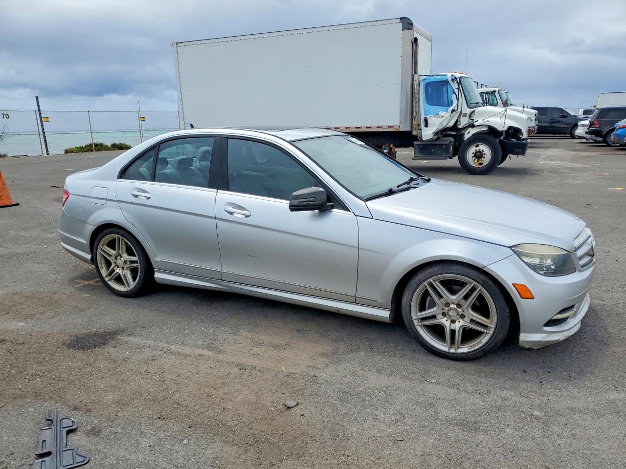 2011 MERCEDES-BENZ C 300 photo 7