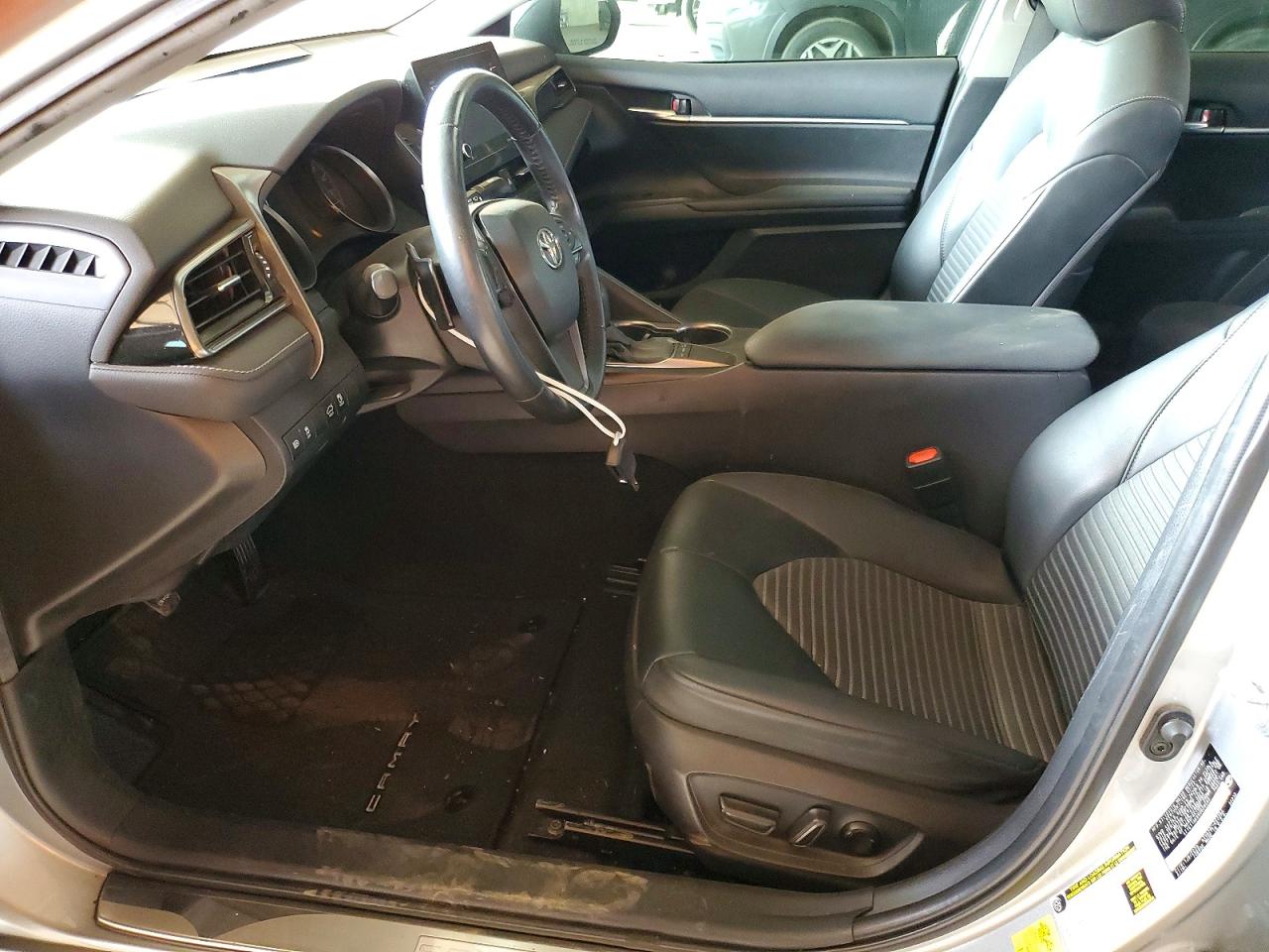 2022 TOYOTA CAMRY SE NIGHTSHADE photo 13