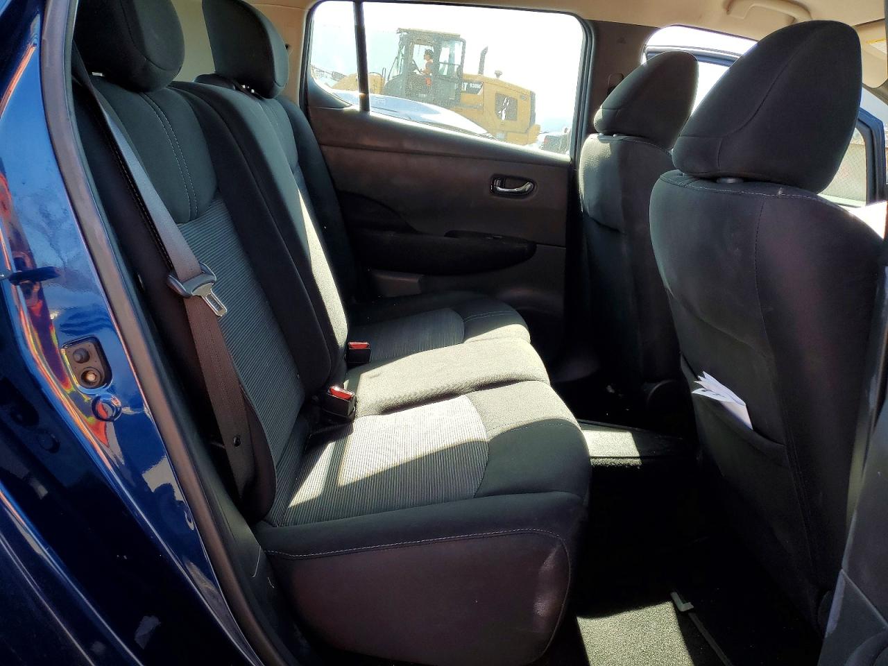 2019 NISSAN LEAF S photo 19