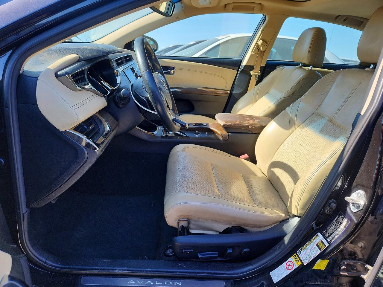 2013 TOYOTA AVALON LIMITED photo 7