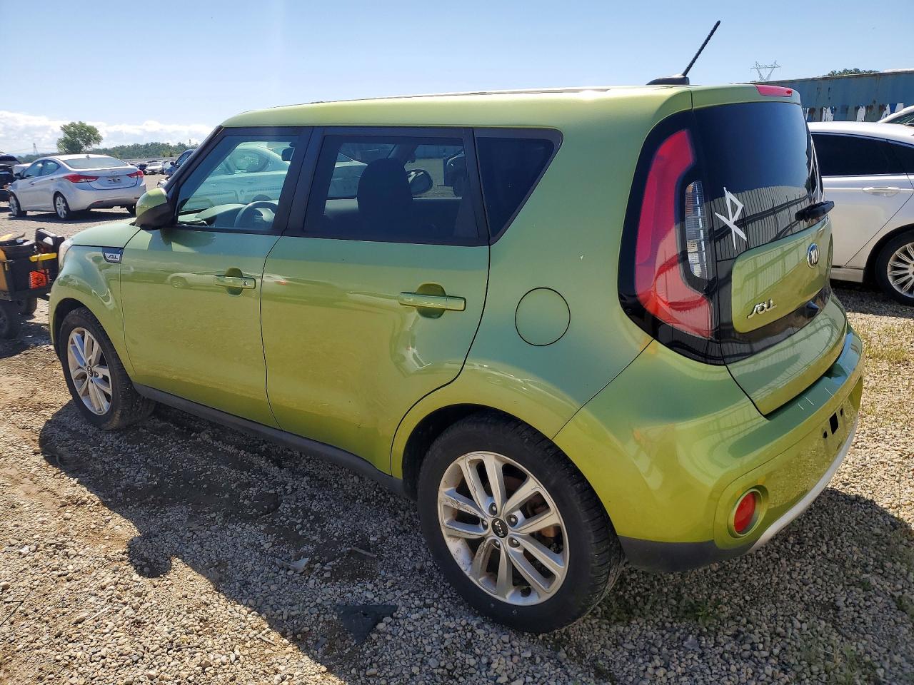 2017 KIA SOUL photo 2