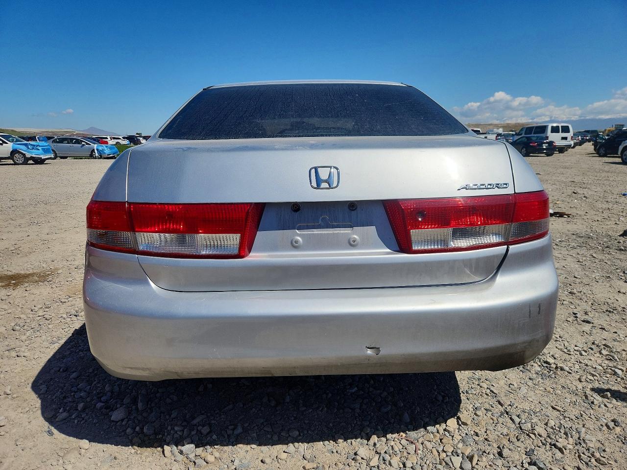 2003 HONDA ACCORD LX photo 16