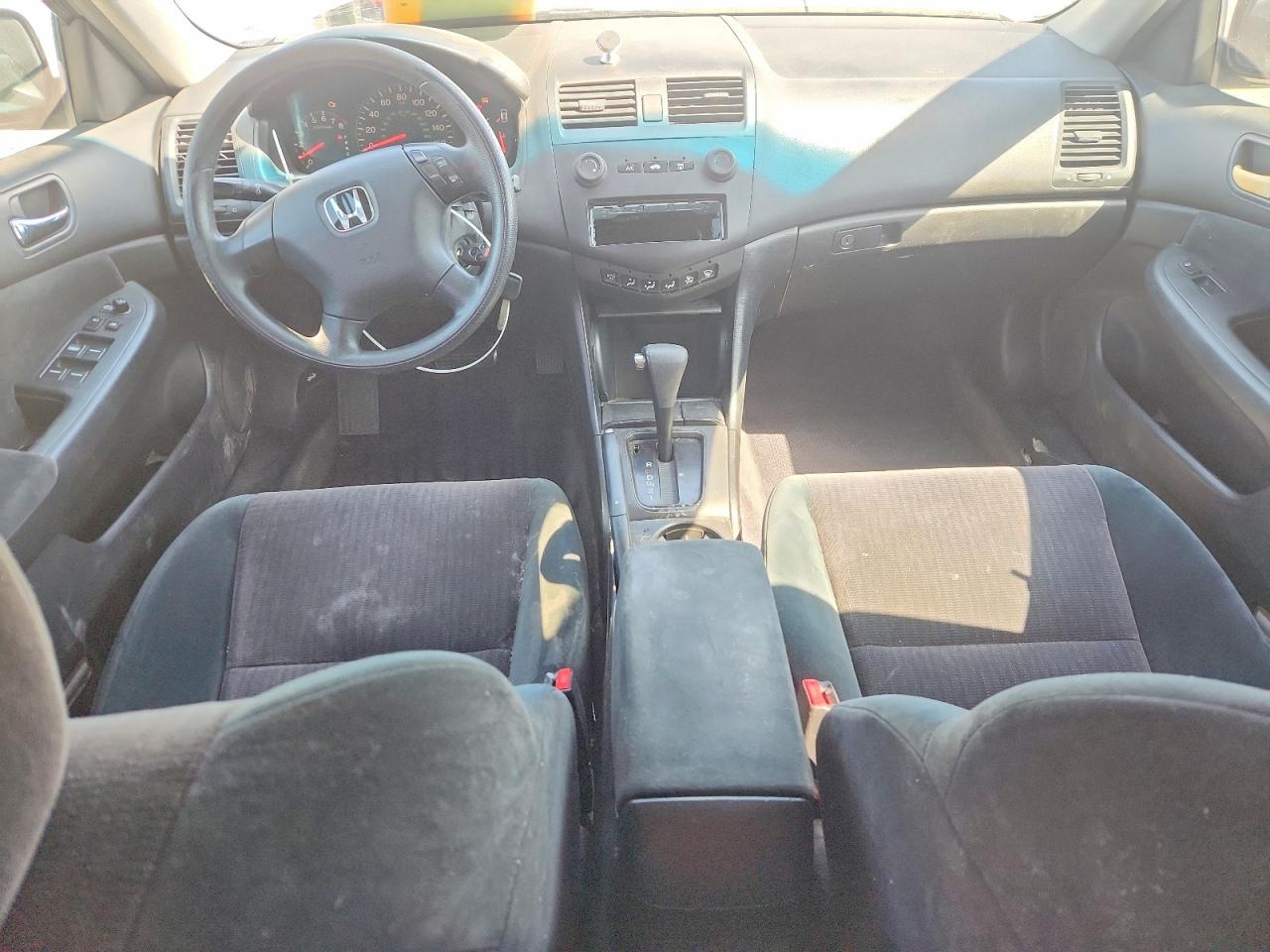 2003 HONDA ACCORD LX photo 22
