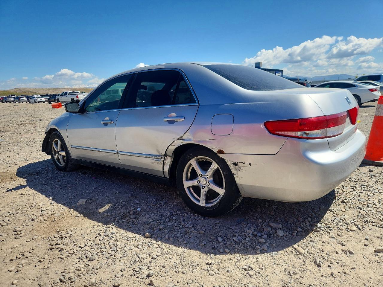 2003 HONDA ACCORD LX photo 4