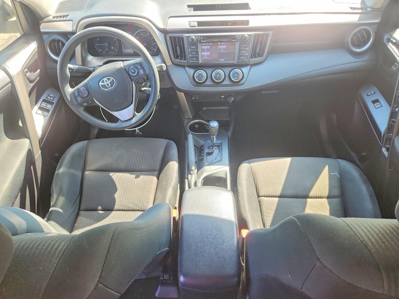 2018 TOYOTA RAV4 LE photo 15