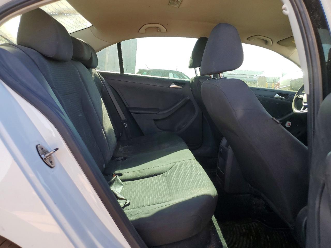 2016 VOLKSWAGEN JETTA S photo 19