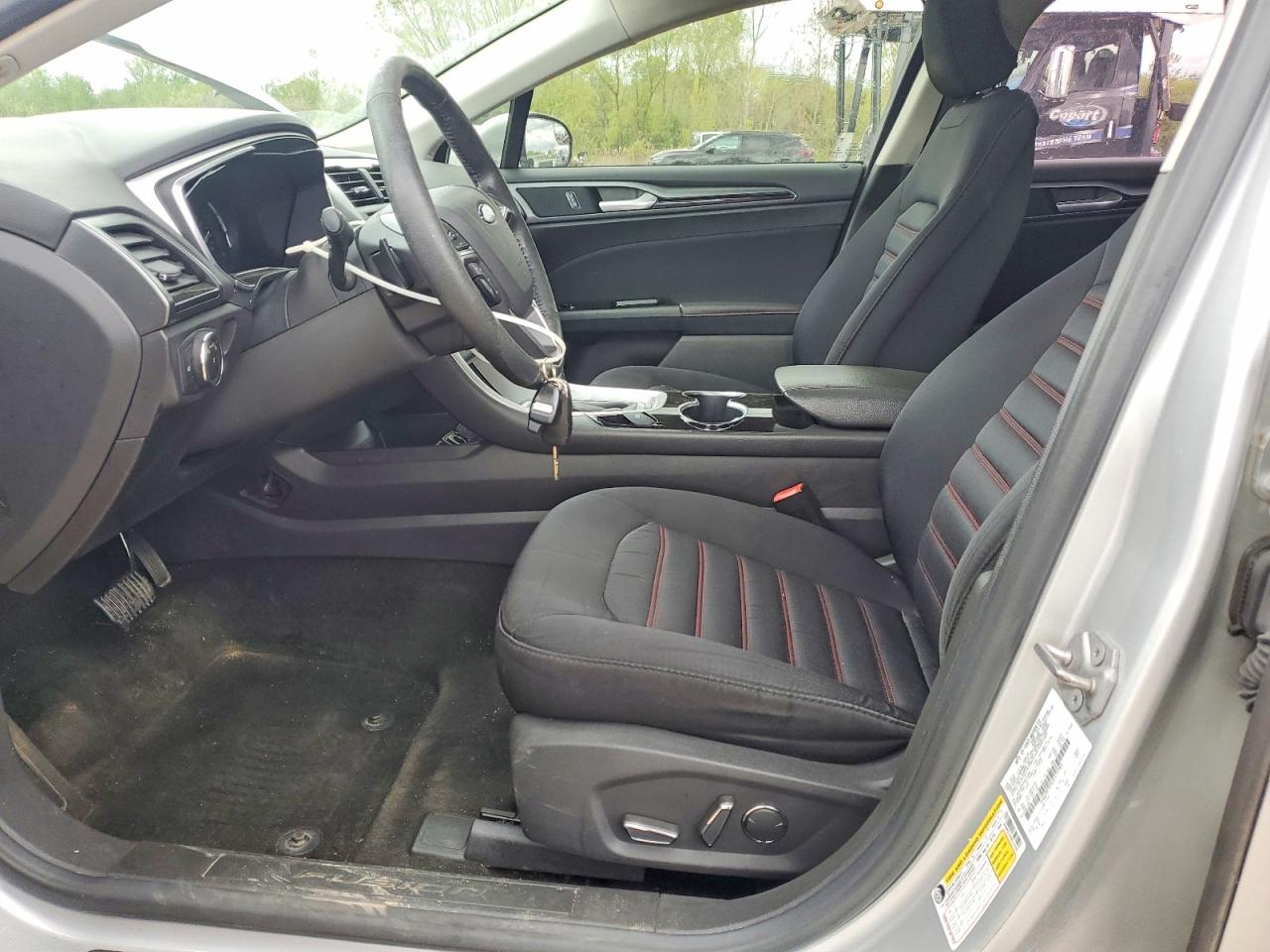 2016 FORD FUSION SE photo 13