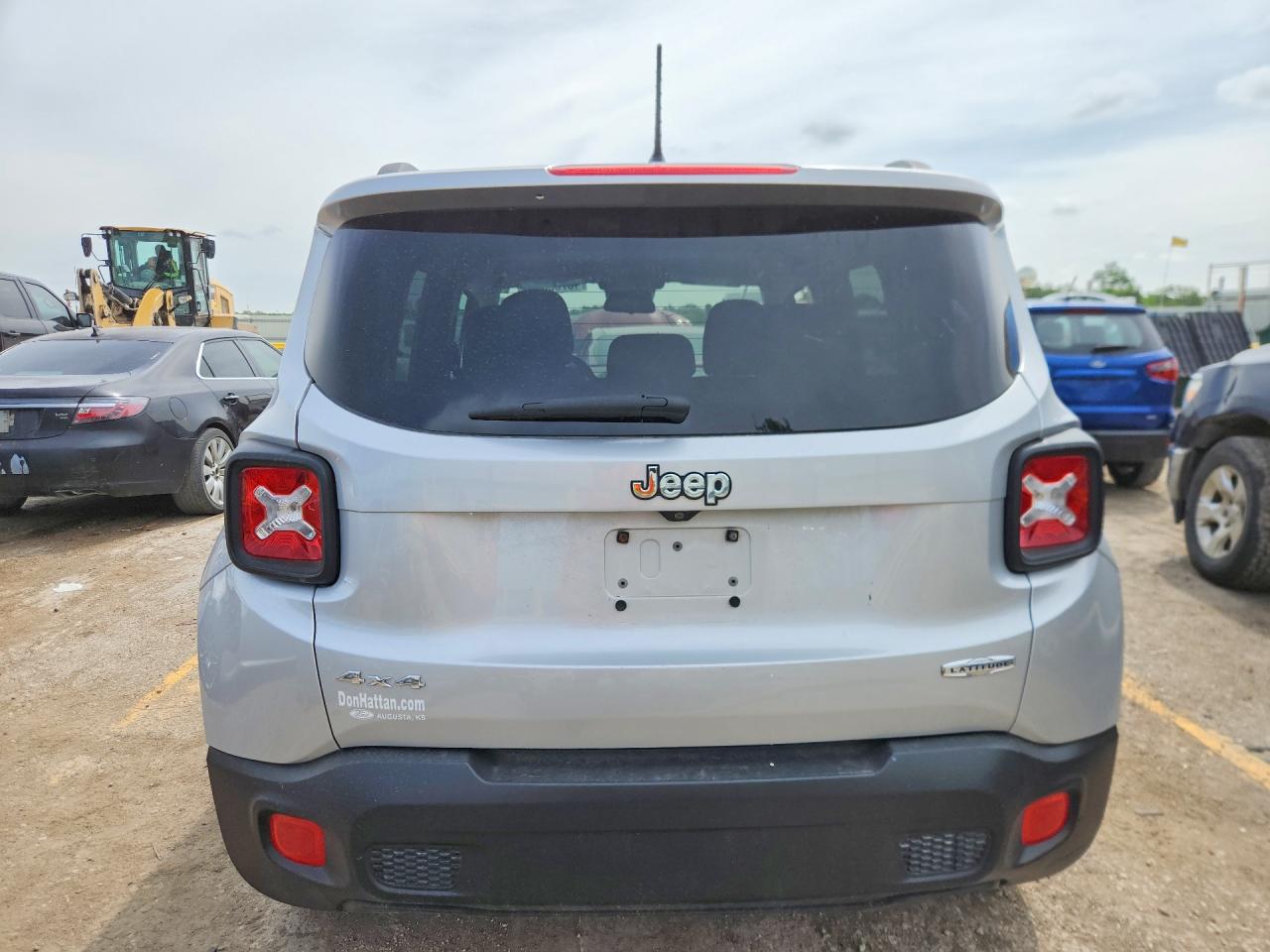 2017 JEEP RENEGADE LATITUDE photo 11