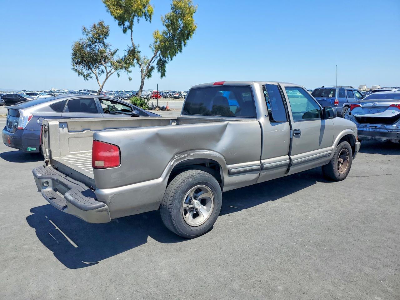2001 CHEVROLET S TRUCK S10 photo 5