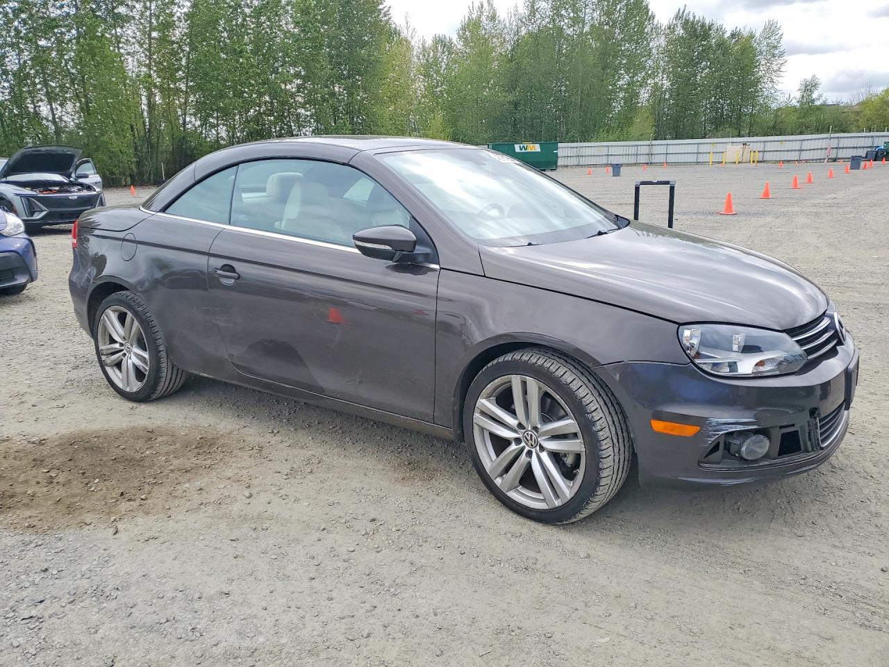 2012 VOLKSWAGEN EOS LUX photo 7