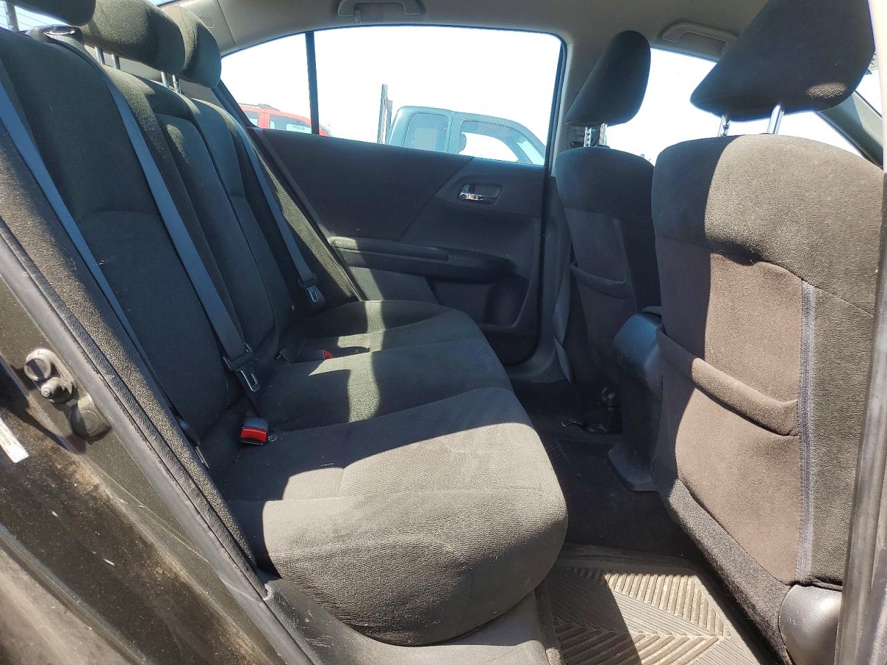 2013 HONDA ACCORD LX photo 28
