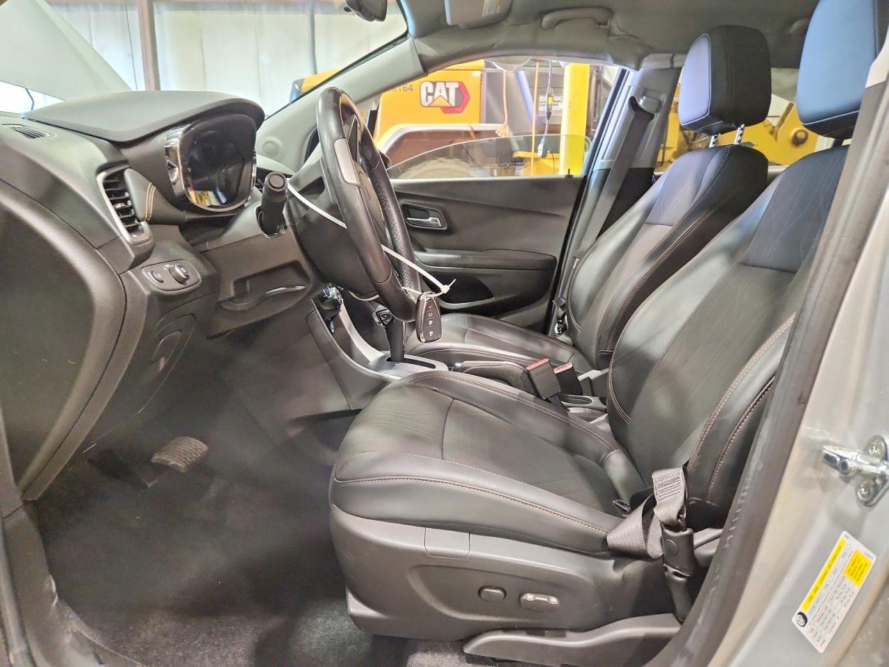 2022 CHEVROLET TRAX 1LT photo 13