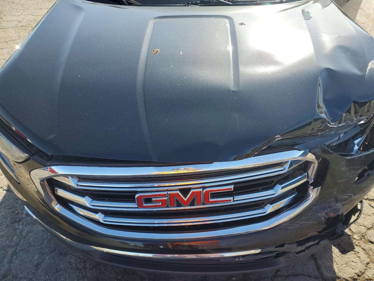 2019 GMC TERRAIN photo 23