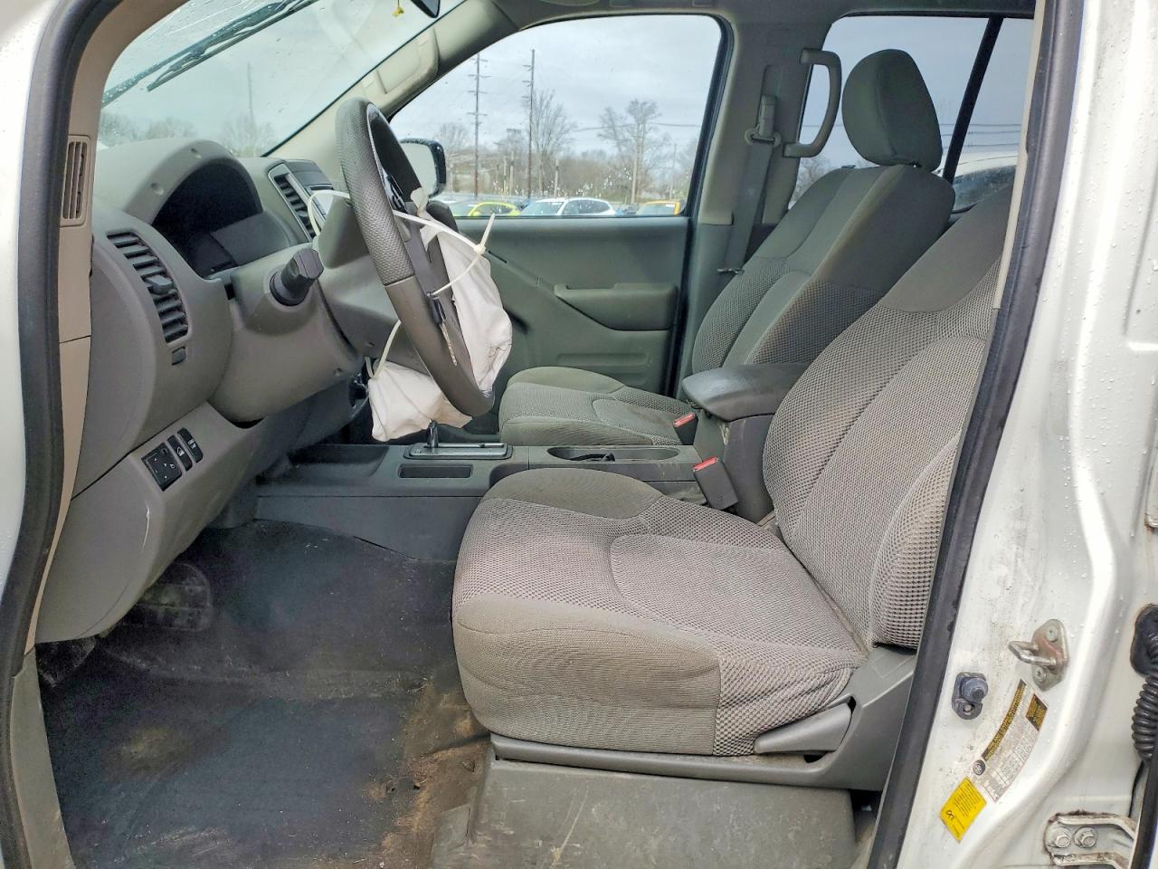 2019 NISSAN FRONTIER SV photo 13