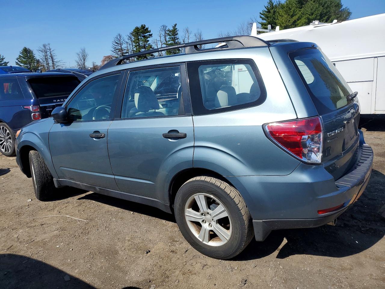 2010 SUBARU FORESTER XS photo 2