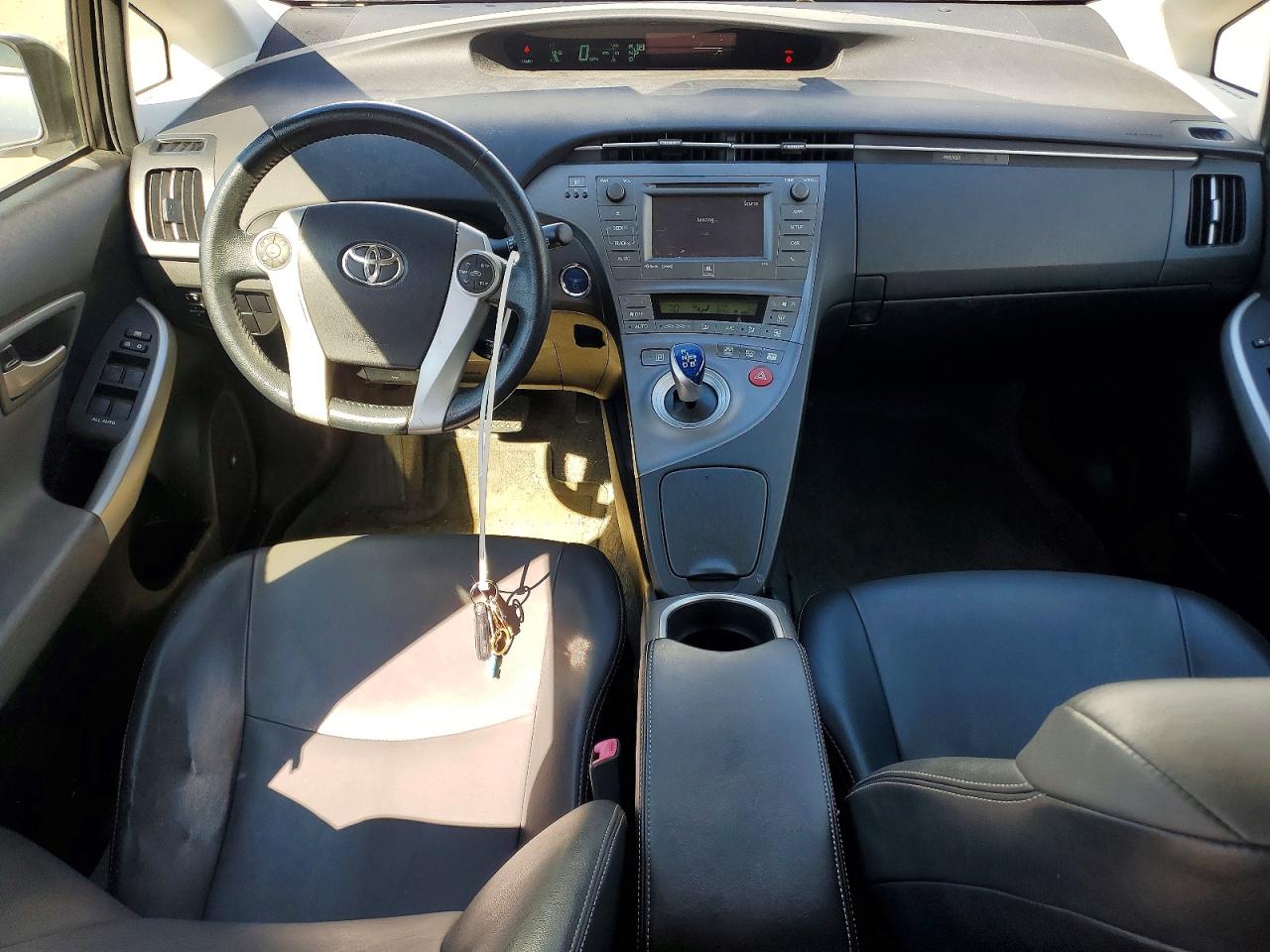 2013 TOYOTA PRIUS FOUR photo 15