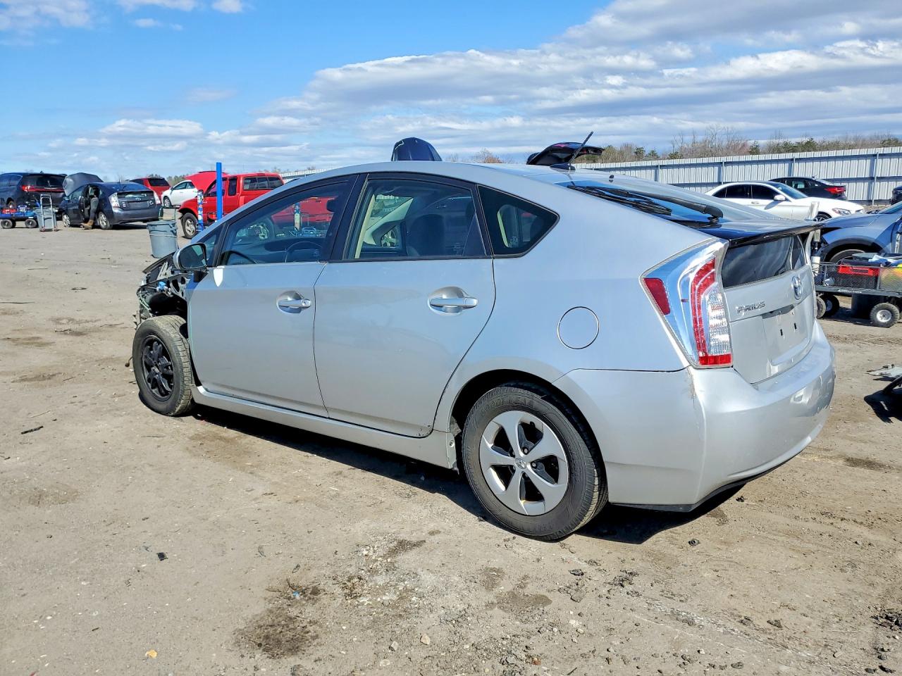 2013 TOYOTA PRIUS FOUR photo 3