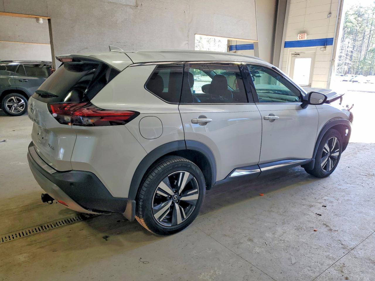 2021 NISSAN ROGUE SL photo 3