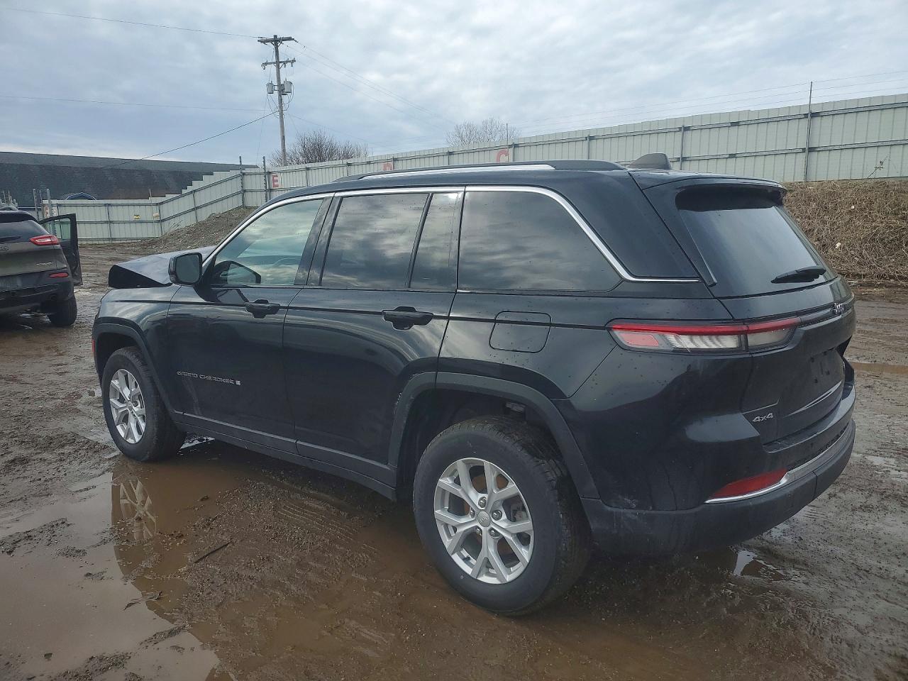 2023 JEEP GRAND CHEROKEE LIMITED photo 3