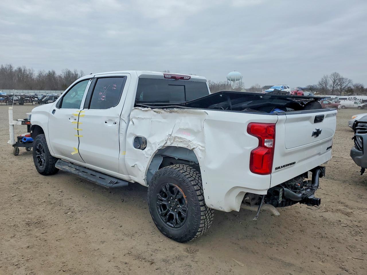 2025 CHEVROLET SILVERADO K1500 ZR2 photo 3