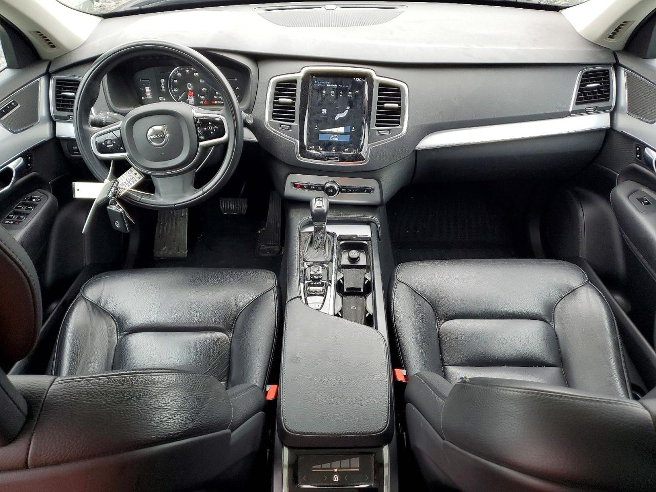 2018 VOLVO XC90 T5 photo 15