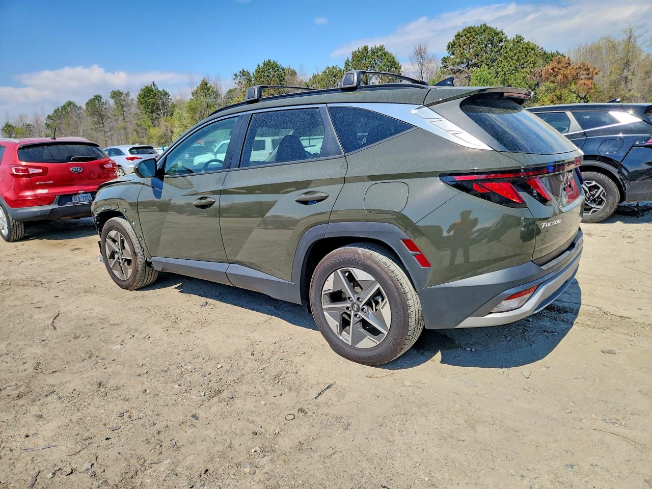 2025 HYUNDAI TUCSON SEL photo 3