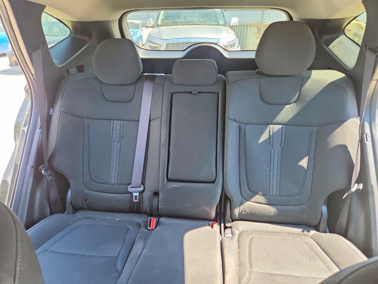 2025 HYUNDAI TUCSON SEL photo 19