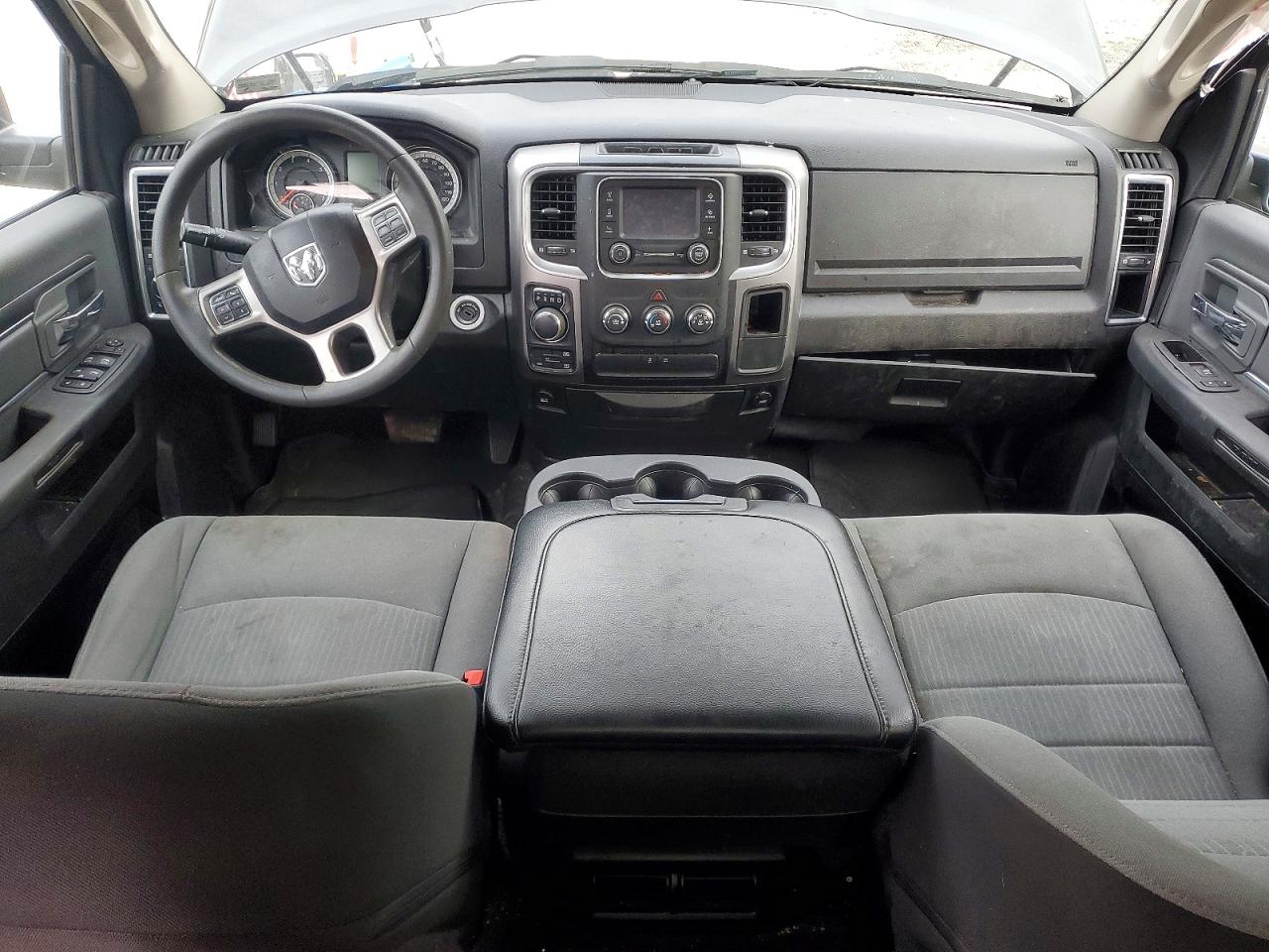2022 RAM 1500 CLASSIC SLT photo 8