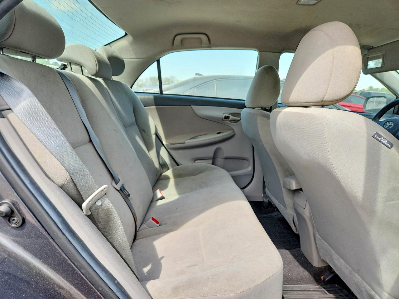 2012 TOYOTA COROLLA L photo 19