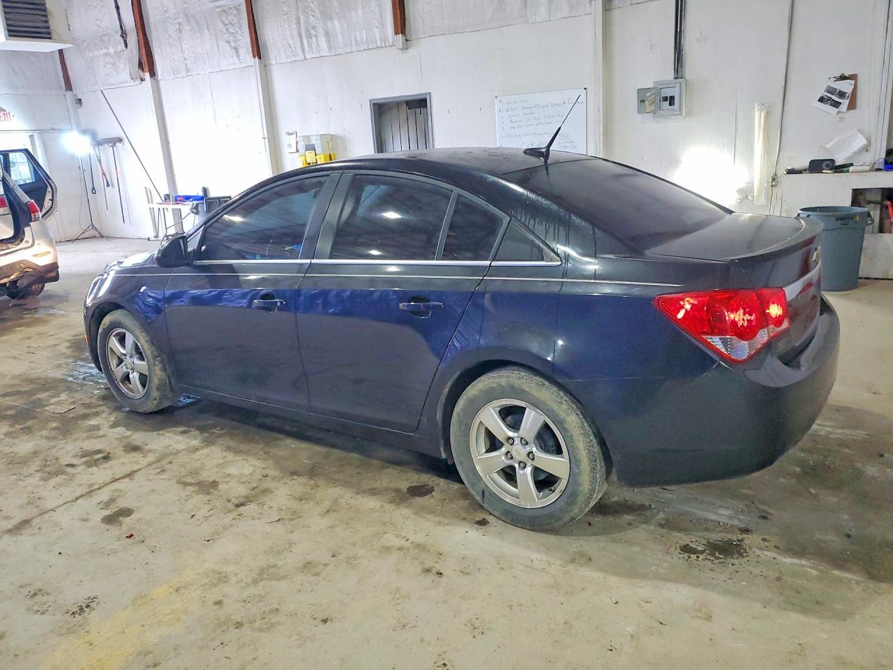 2011 CHEVROLET CRUZE LT photo 3