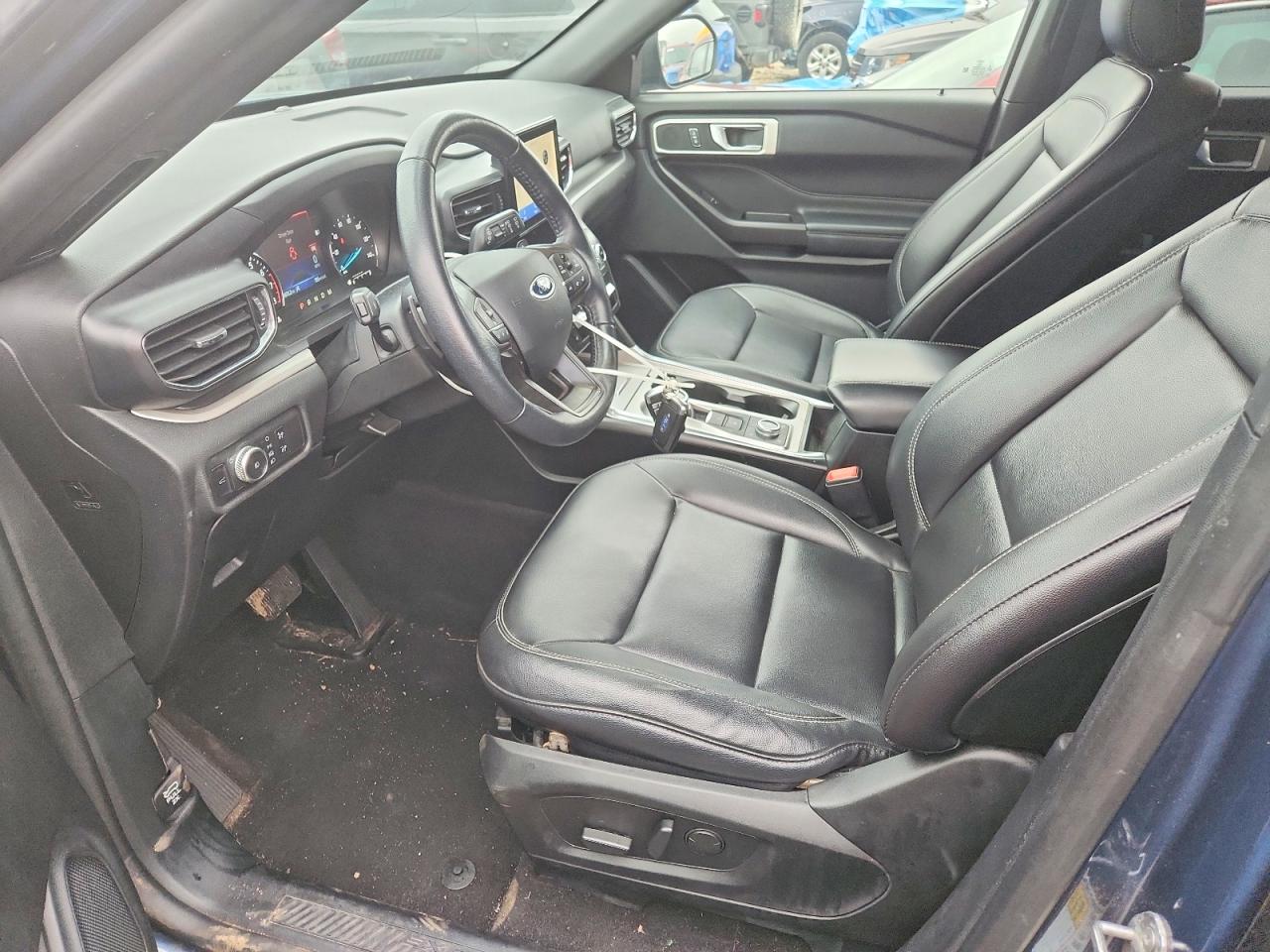 2020 FORD EXPLORER XLT photo 13