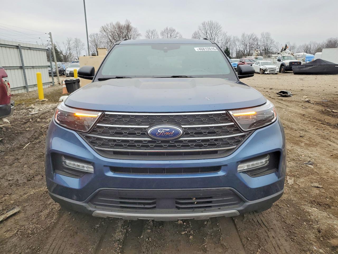2020 FORD EXPLORER XLT photo 9