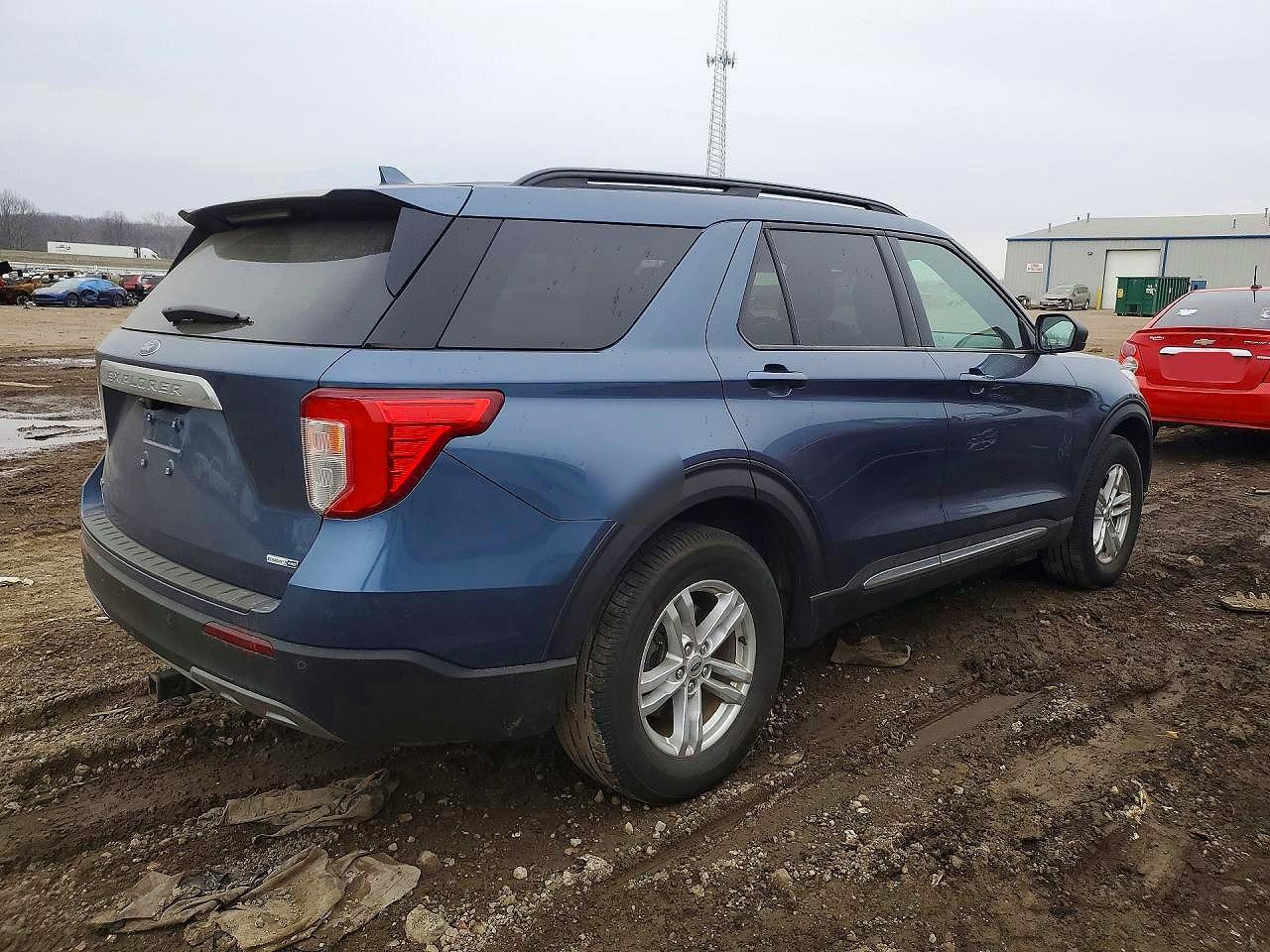 2020 FORD EXPLORER XLT photo 5