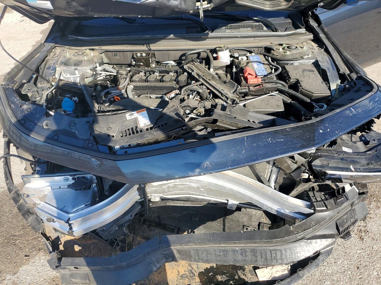 2024 HONDA ACCORD EX photo 21