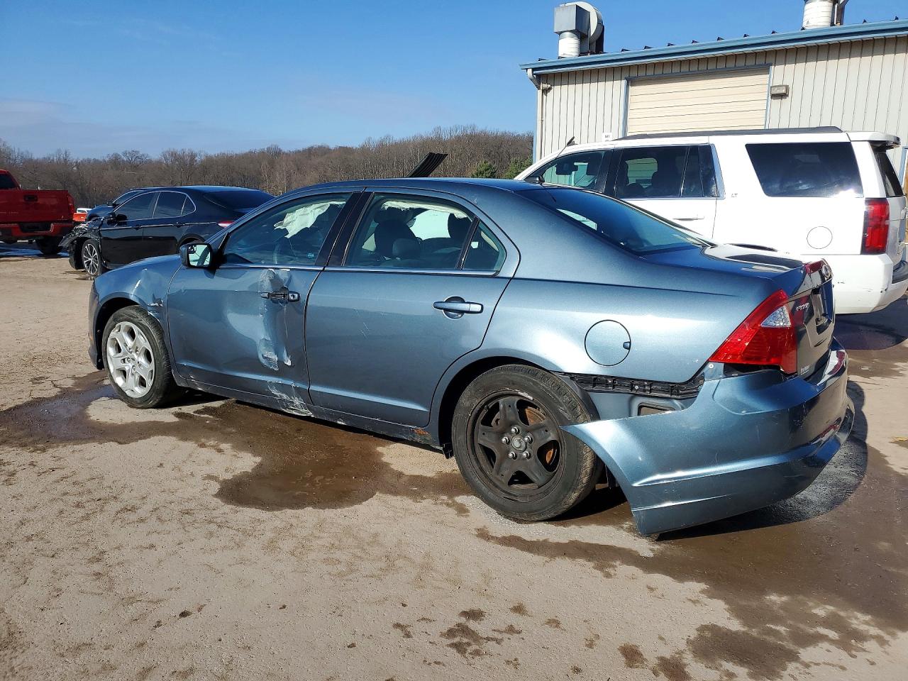 2011 FORD FUSION SE photo 2