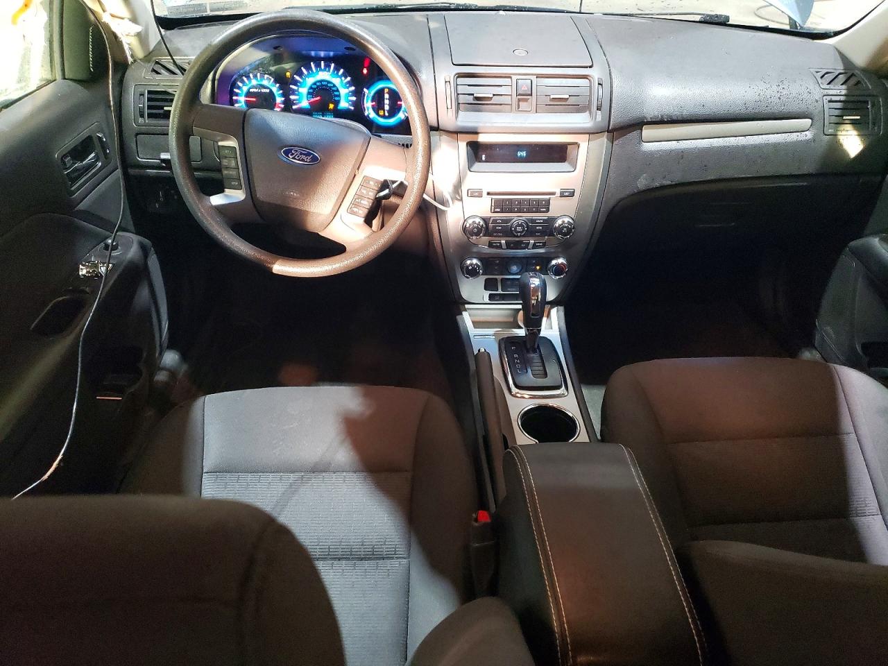 2011 FORD FUSION SE photo 8