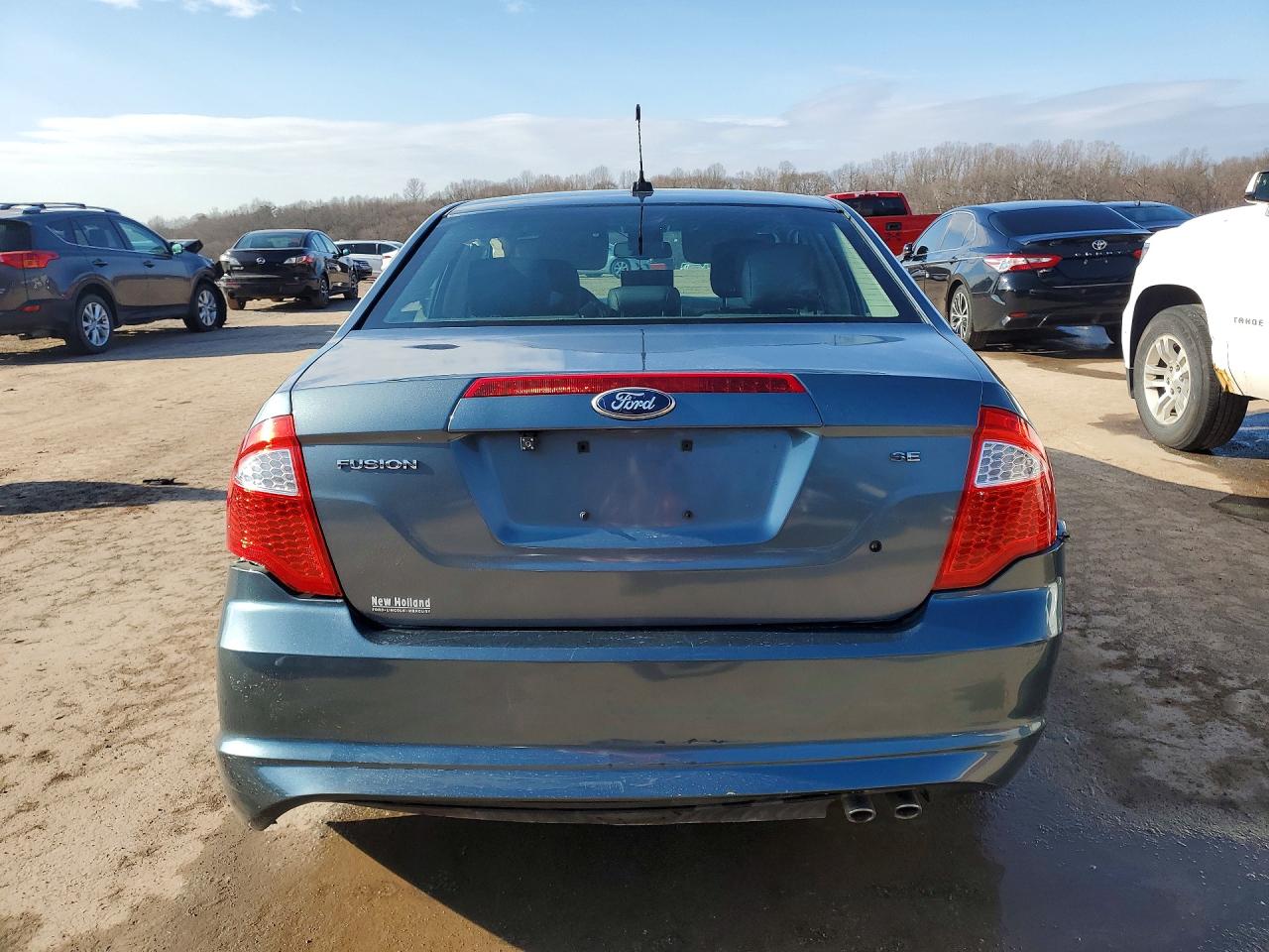 2011 FORD FUSION SE photo 6
