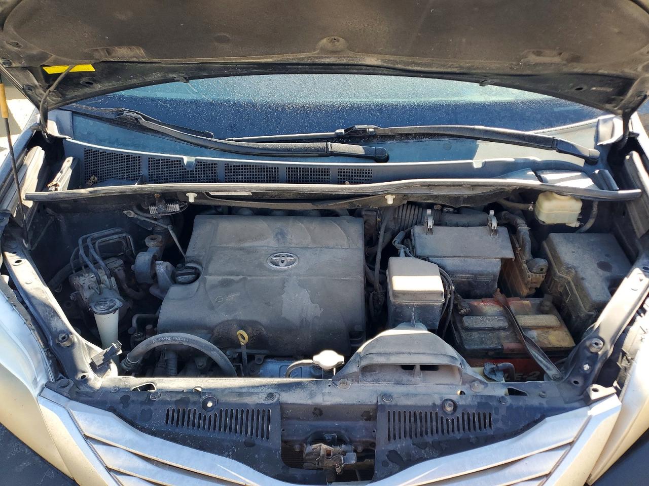 2015 TOYOTA SIENNA LIMITED 7-PASSENGER photo 23