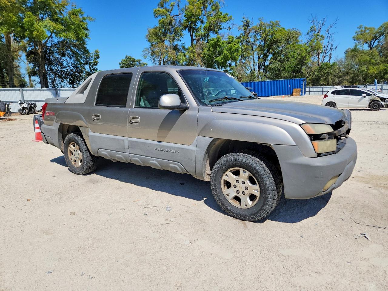 2002 CHEVROLET AVALANCHE C1500 photo 4