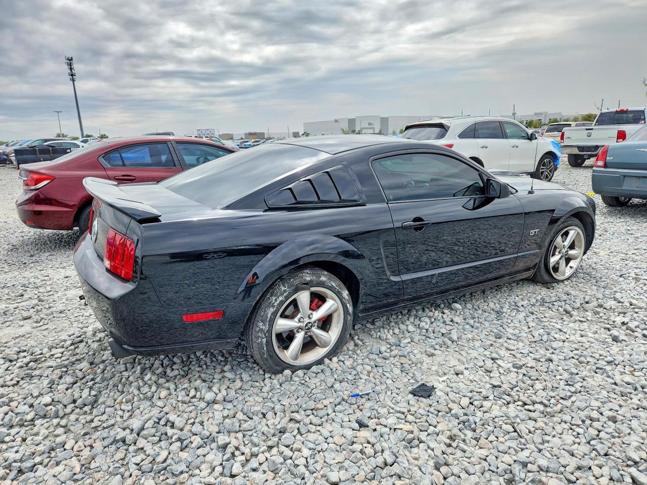 2006 FORD MUSTANG GT photo 3