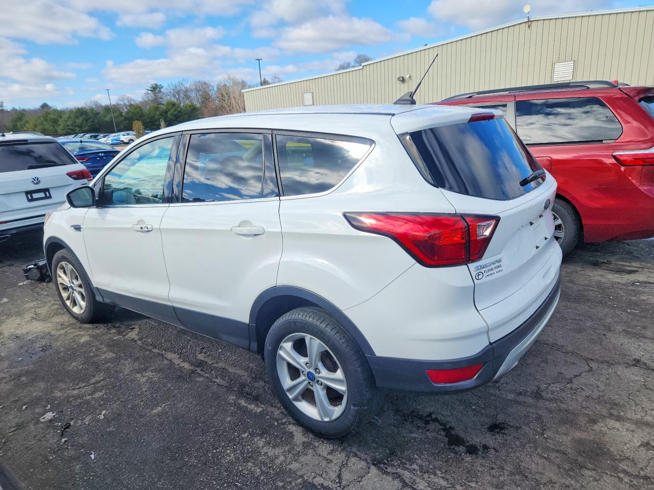 2019 FORD ESCAPE SE photo 3