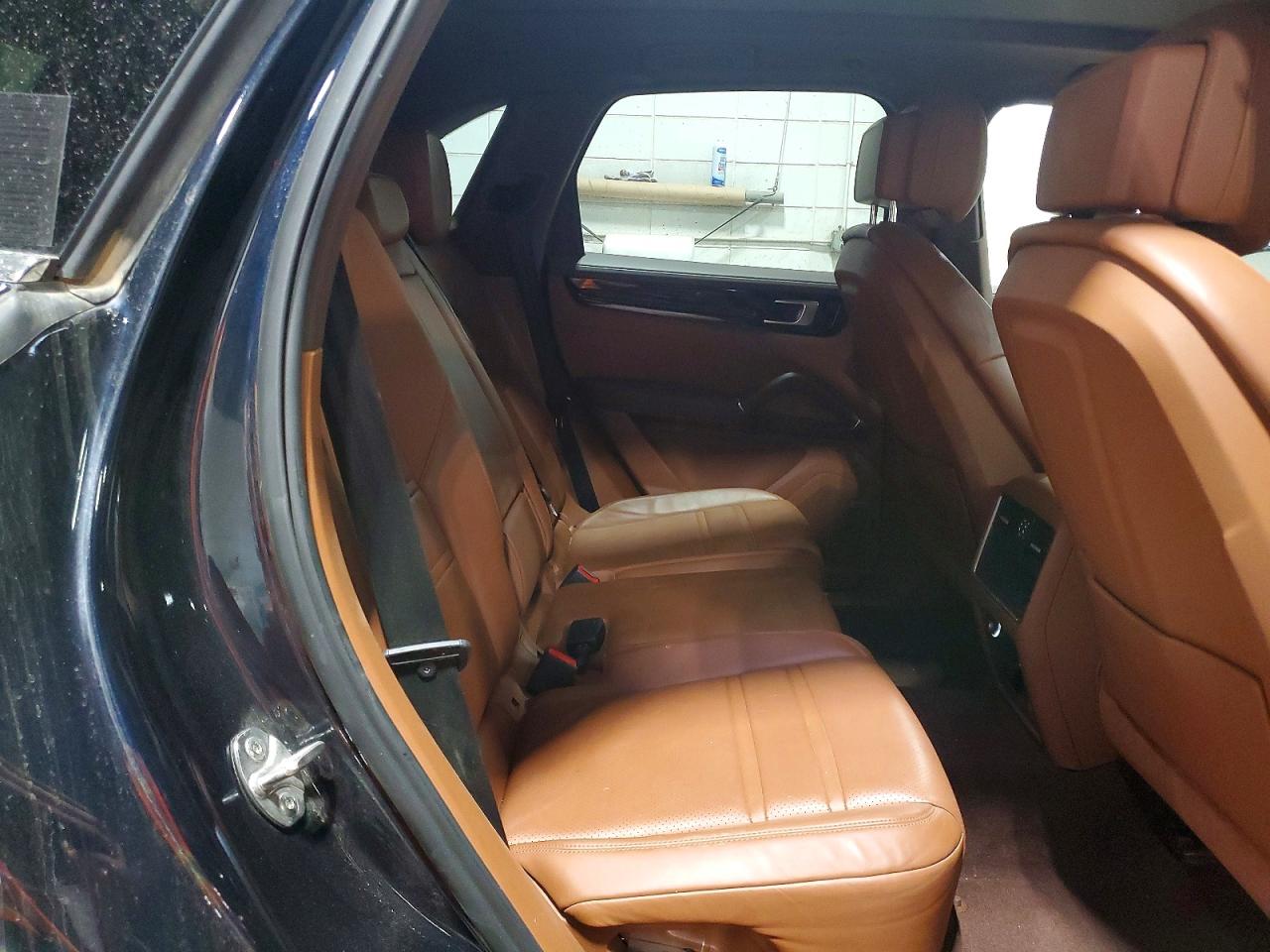 2020 PORSCHE CAYENNE S photo 21