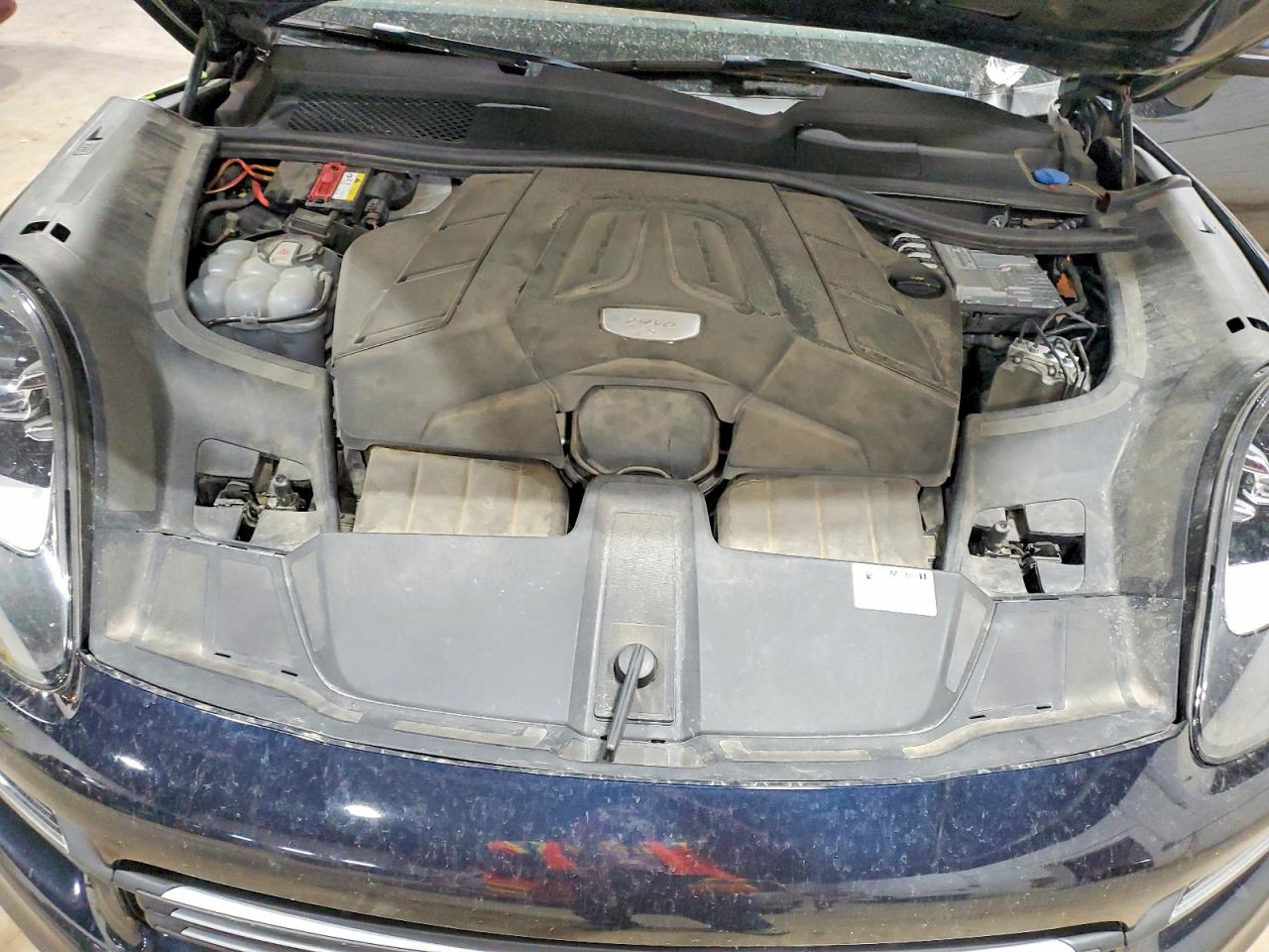 2020 PORSCHE CAYENNE S photo 23